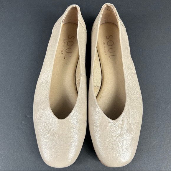 ❤️ NATURALIZER Soul Leyla Flats Comfort Loafers Size 9M Beige Leather - Picture 3 of 9